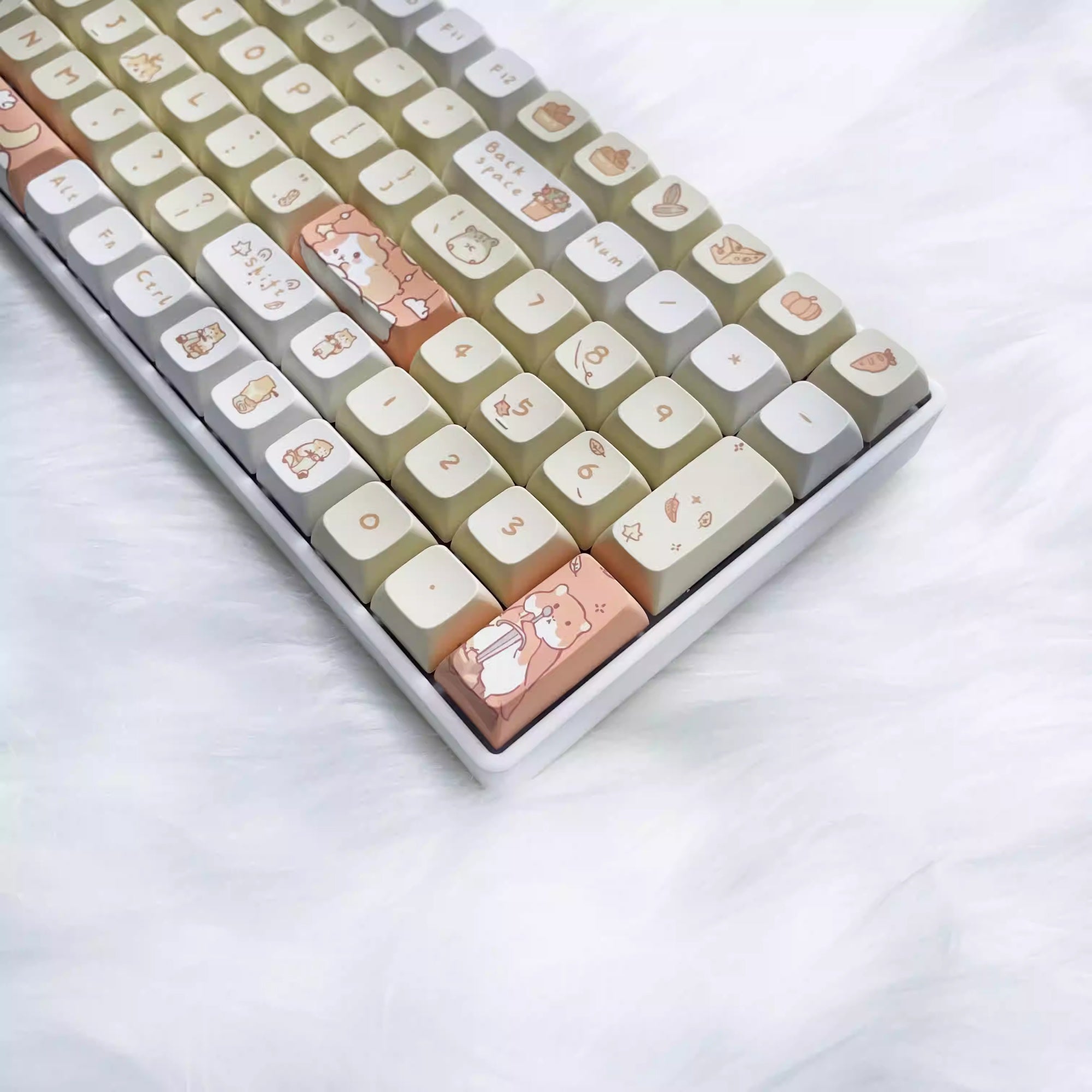 Mouse-themed Keycaps Milky Gray Mechanical Keyboard