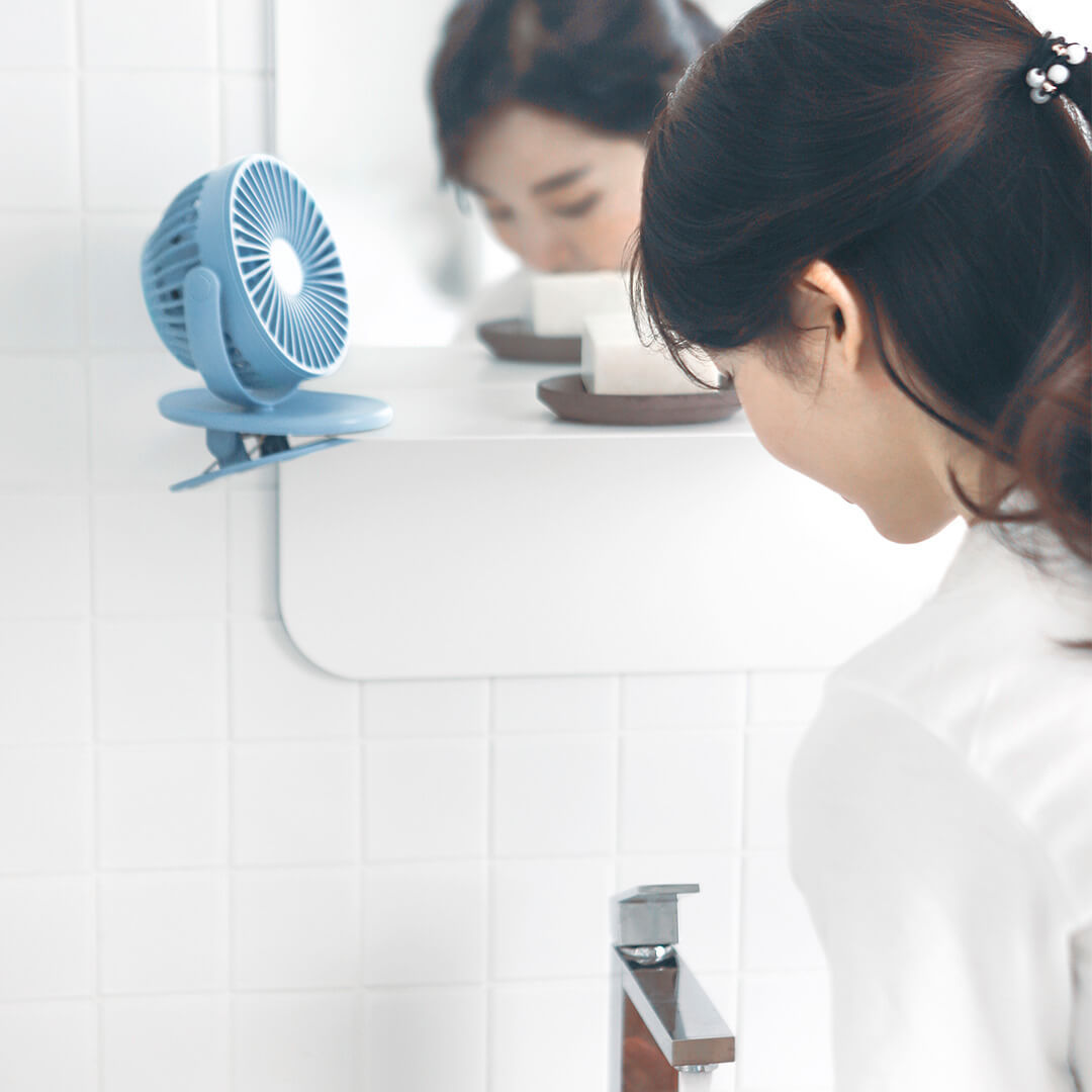 Clip fan USB rechargeable, silent and portable