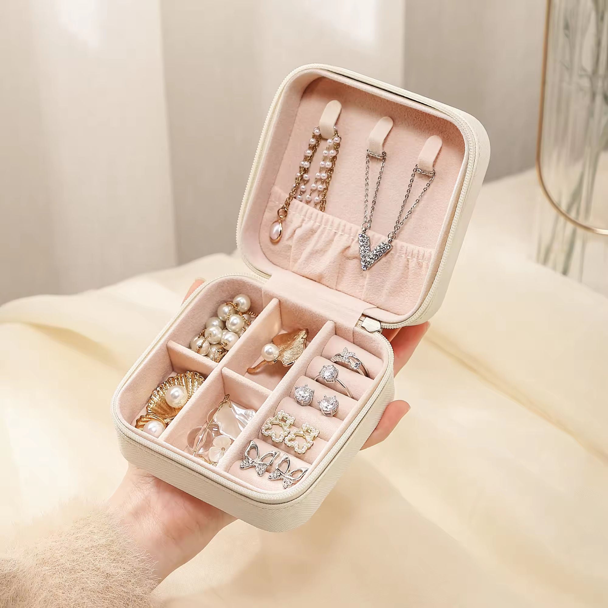 Wholesale Hot Sale Small Waterproofing Women Necklace Jewellery Box Earring Case Travel Jewelry Cases Box